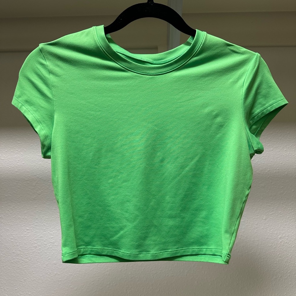 Alo Yoga Alosoft Crop Finesse Short Sleeve Top